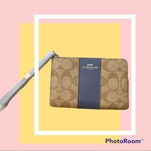 Coach Corner Zip Wristlet In Signature Canvas